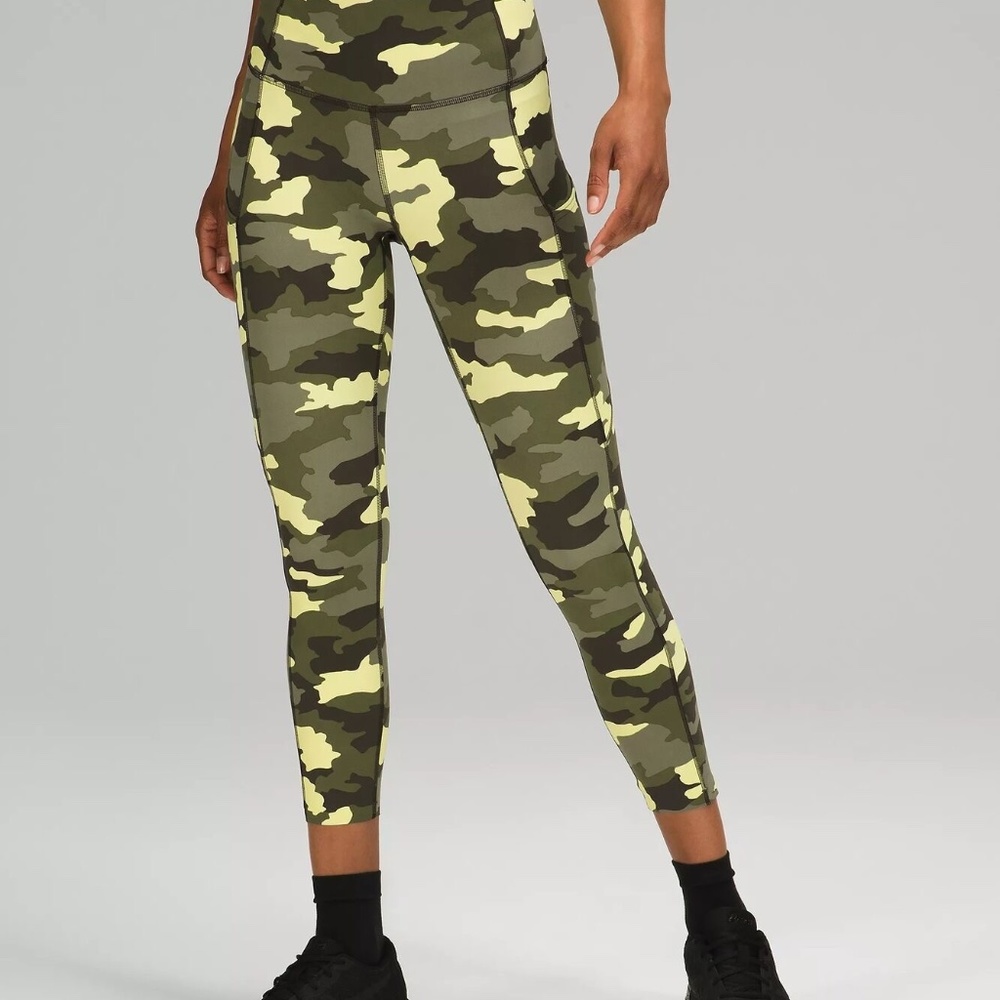 LuLuLemon NULUX cropped leggings with side pockets